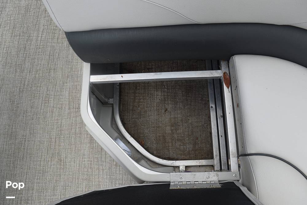 Slide: The Image of Compartment Storage - 14390903