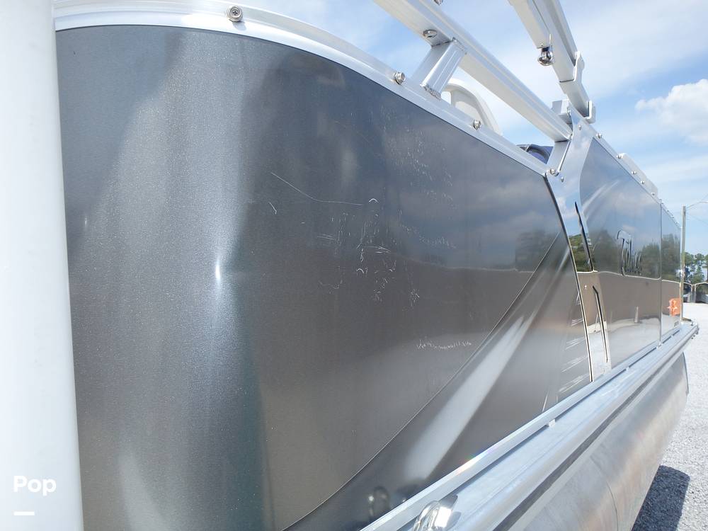 Slide: The Image of Tahoe LTZ 2085 CR 2021 - 13182318