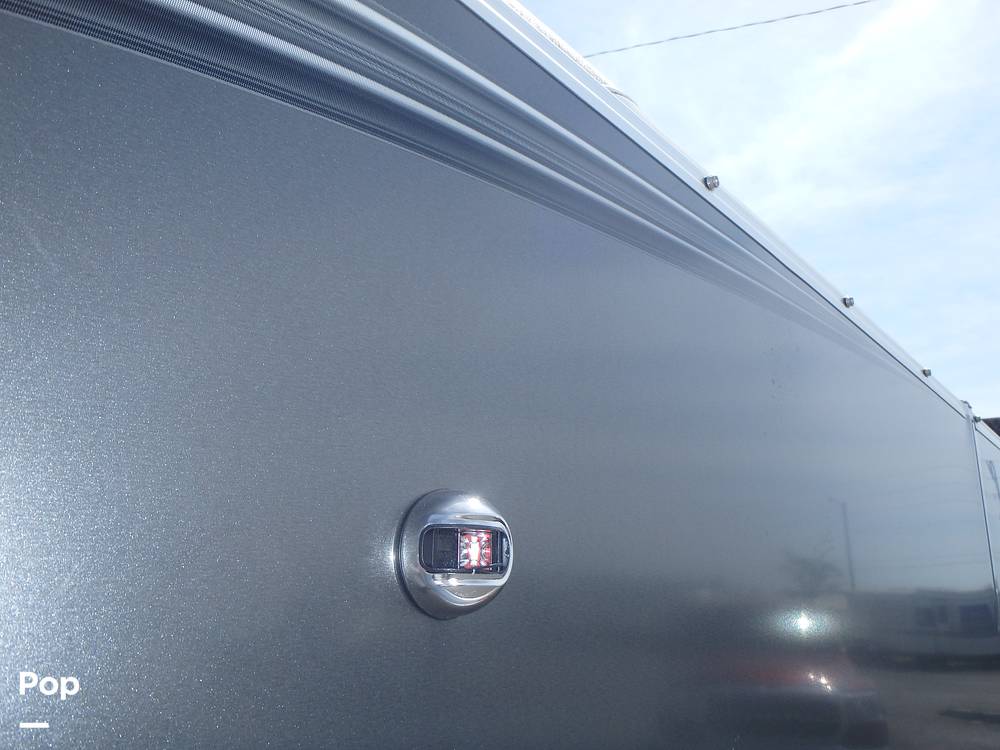 Slide: The Image of Tahoe LTZ 2085 CR 2021 - 13182326