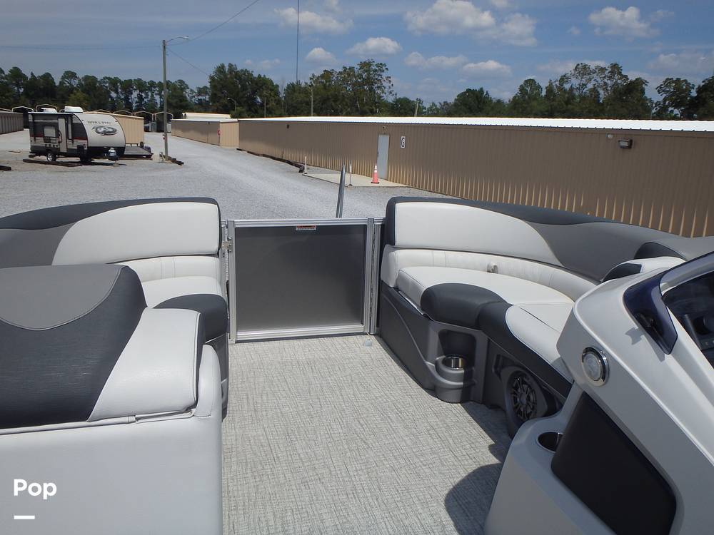 Slide: The Image of Tahoe LTZ 2085 CR 2021 - 13182351