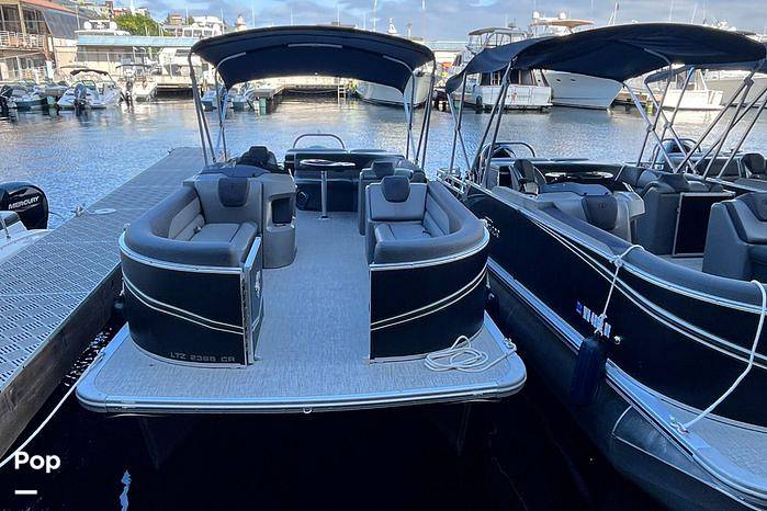 Slide: The Image of Tahoe LTZ 2385CR 2023 - 15307442