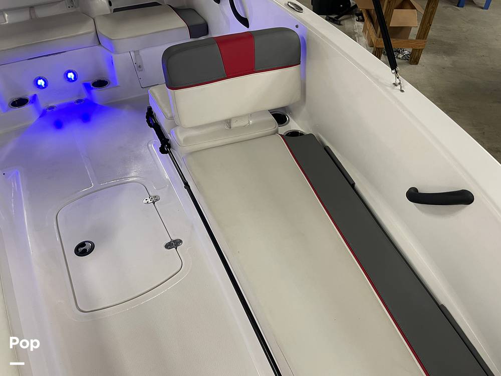 Slide: The Image of Tahoe T18 2022 - 13889166
