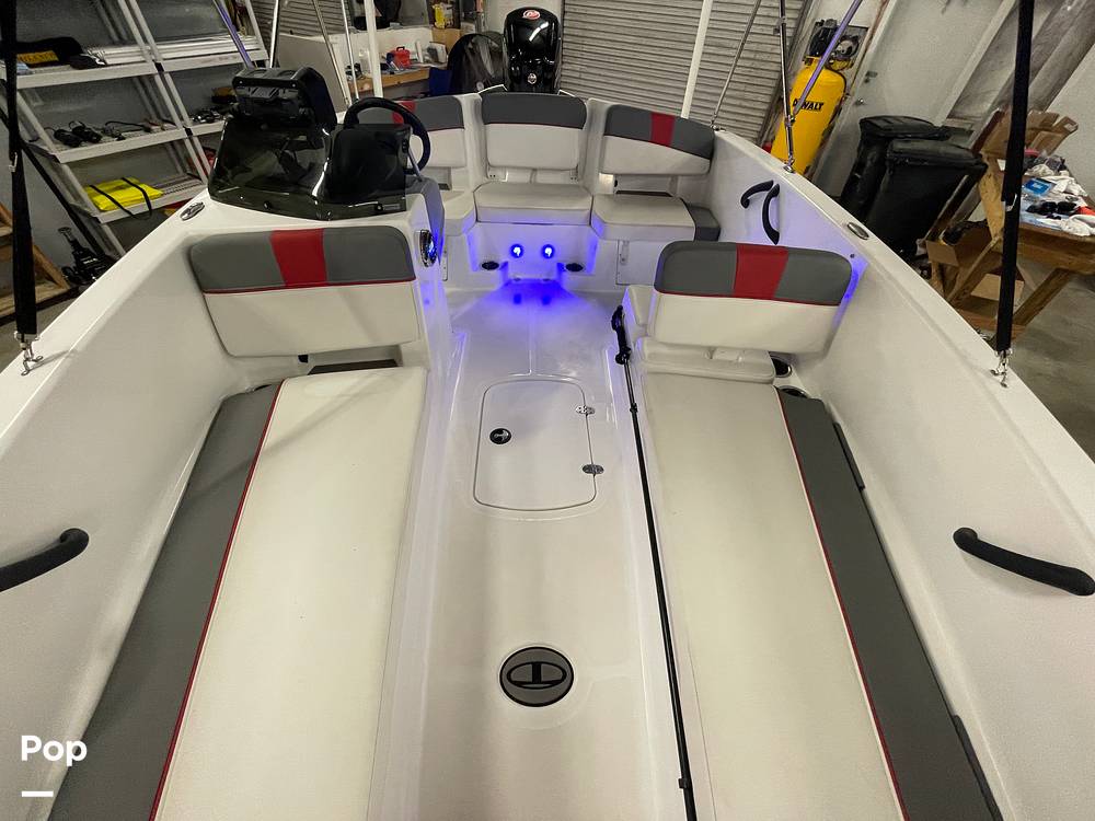 Slide: The Image of Tahoe T18 2022 - 13889169