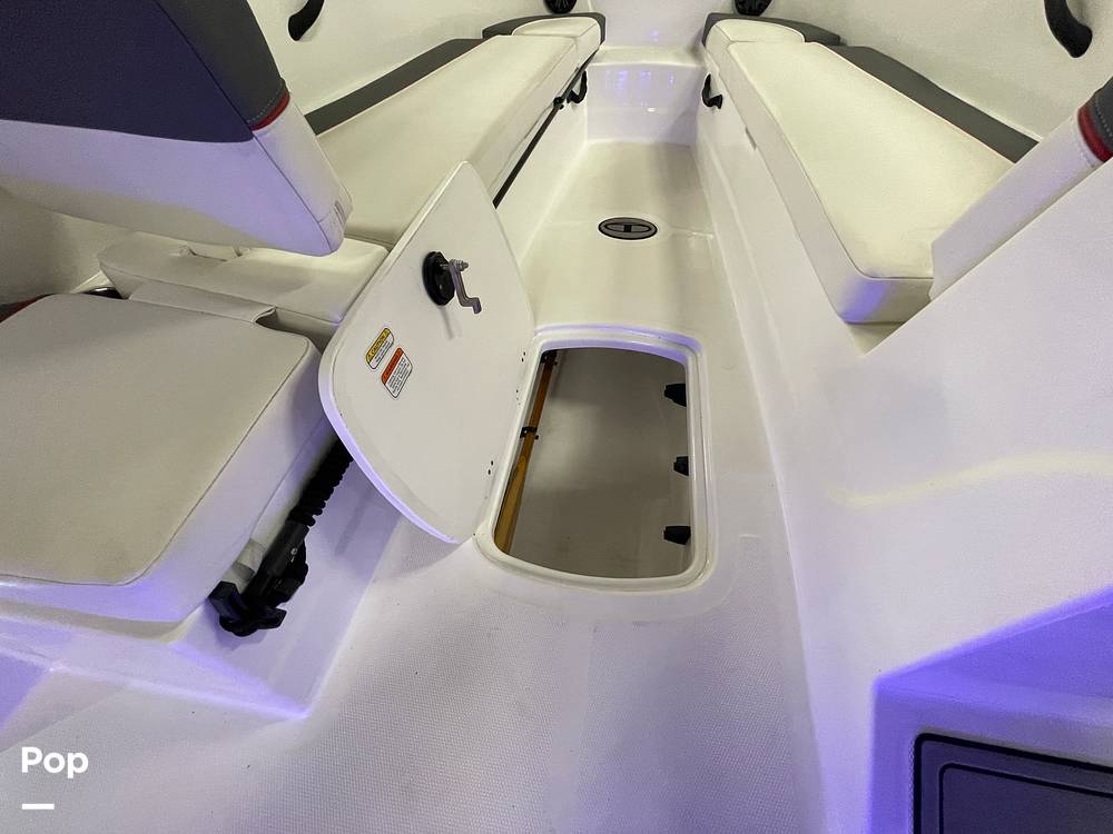 Slide: The Image of Tahoe T18 2022 - 13889192