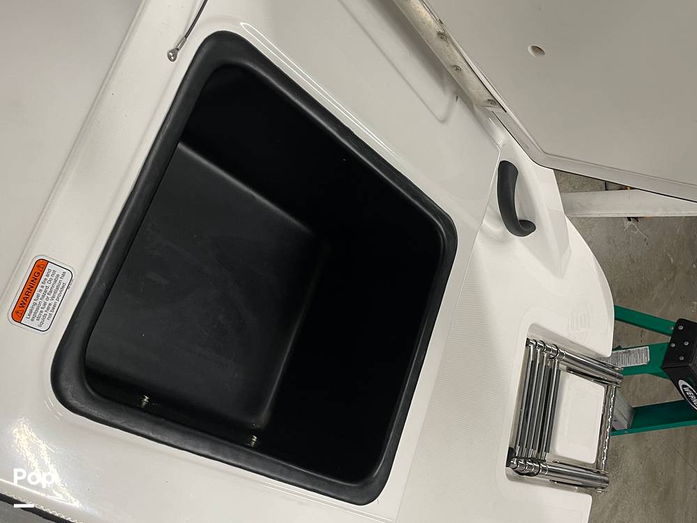 Slide: The Image of Tahoe T18 2022 - 13889198