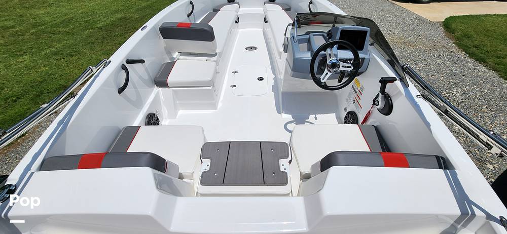 Slide: The Image of Tahoe T18 2023 - 14220741