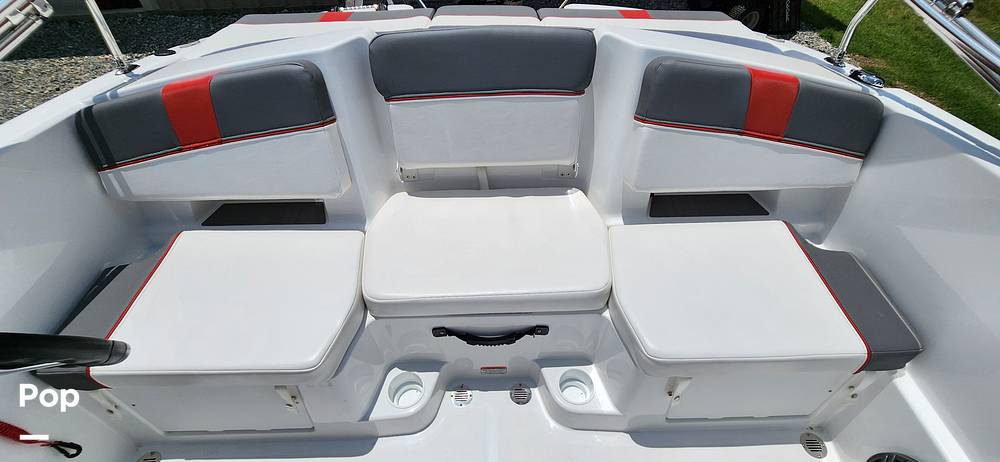 Slide: The Image of Tahoe T18 2023 - 14220794