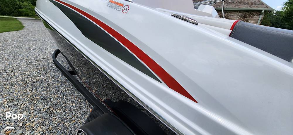 Slide: The Image of Tahoe T18 2023 - 14220728
