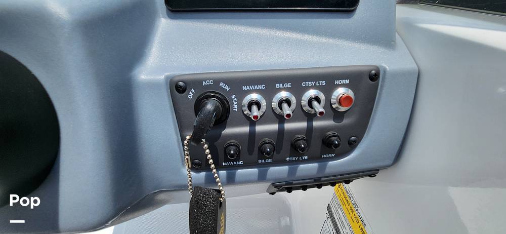 Slide: The Image of Tahoe T18 2023 - 14220759