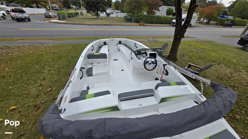 Slide: The Image of Tahoe T18 2024 - 14777643