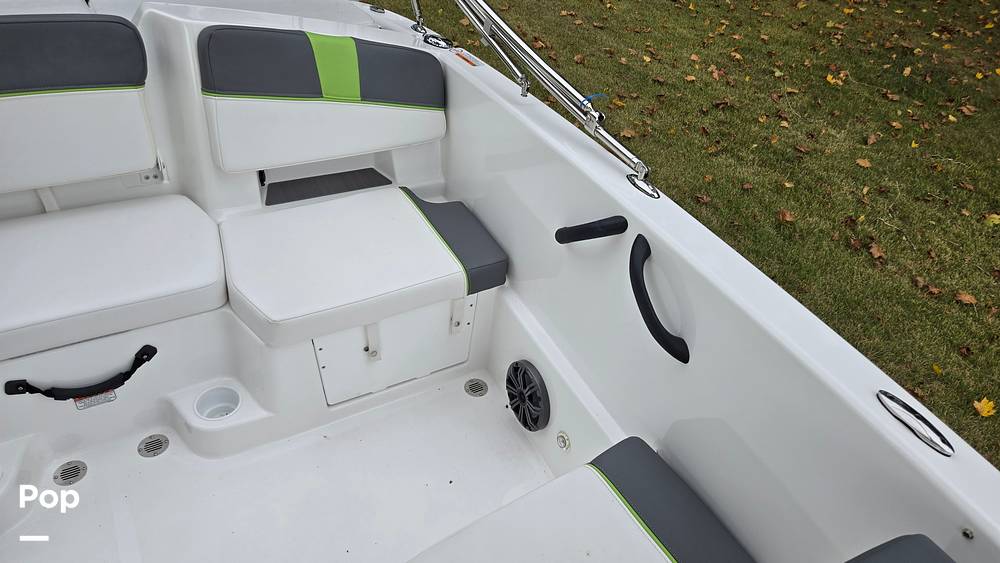 Slide: The Image of Tahoe T18 2024 - 14777666