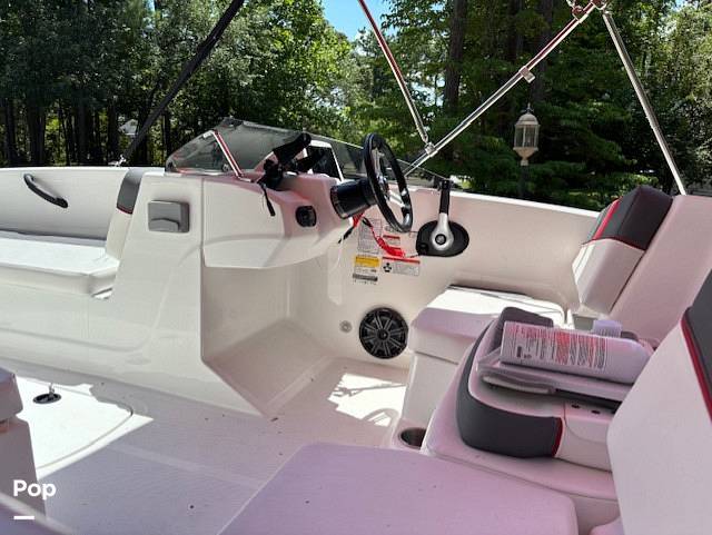 Slide: The Image of Tahoe t18 2024 - 15684061