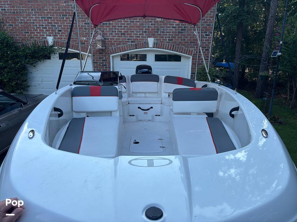 Slide: The Image of Tahoe t18 2024 - 15685604