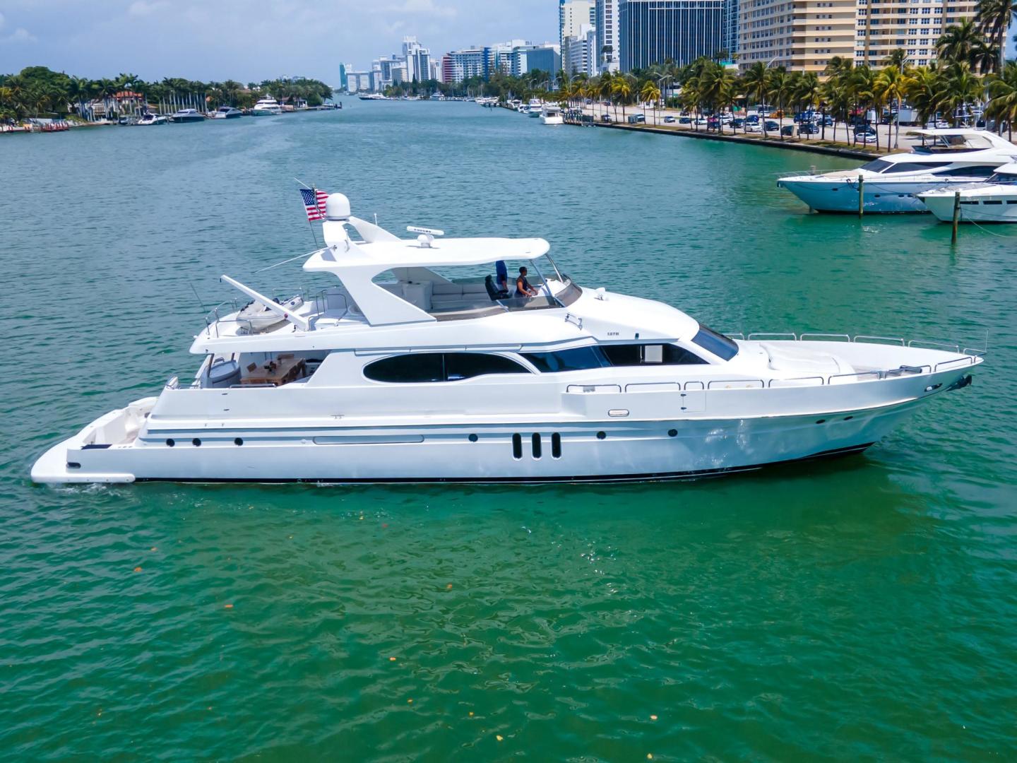 Slide: The Image of Tango COCKPIT MOTOR YACHT 2008 - 3351575