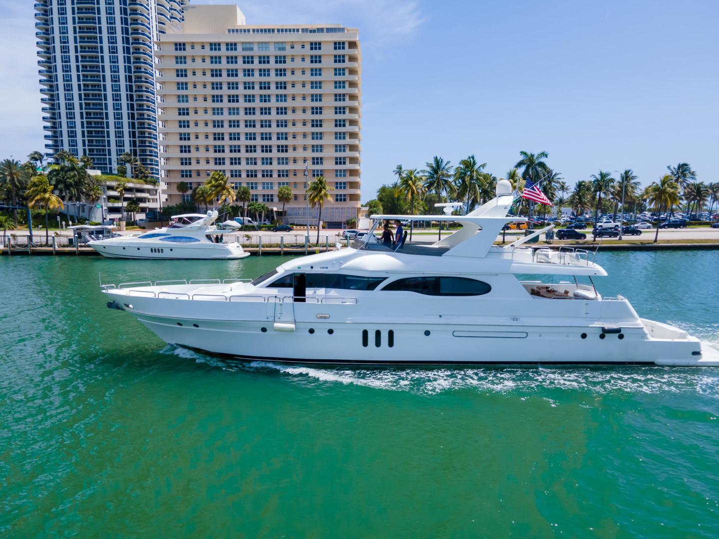 Slide: The Image of Tango COCKPIT MOTOR YACHT 2008 - 3351578