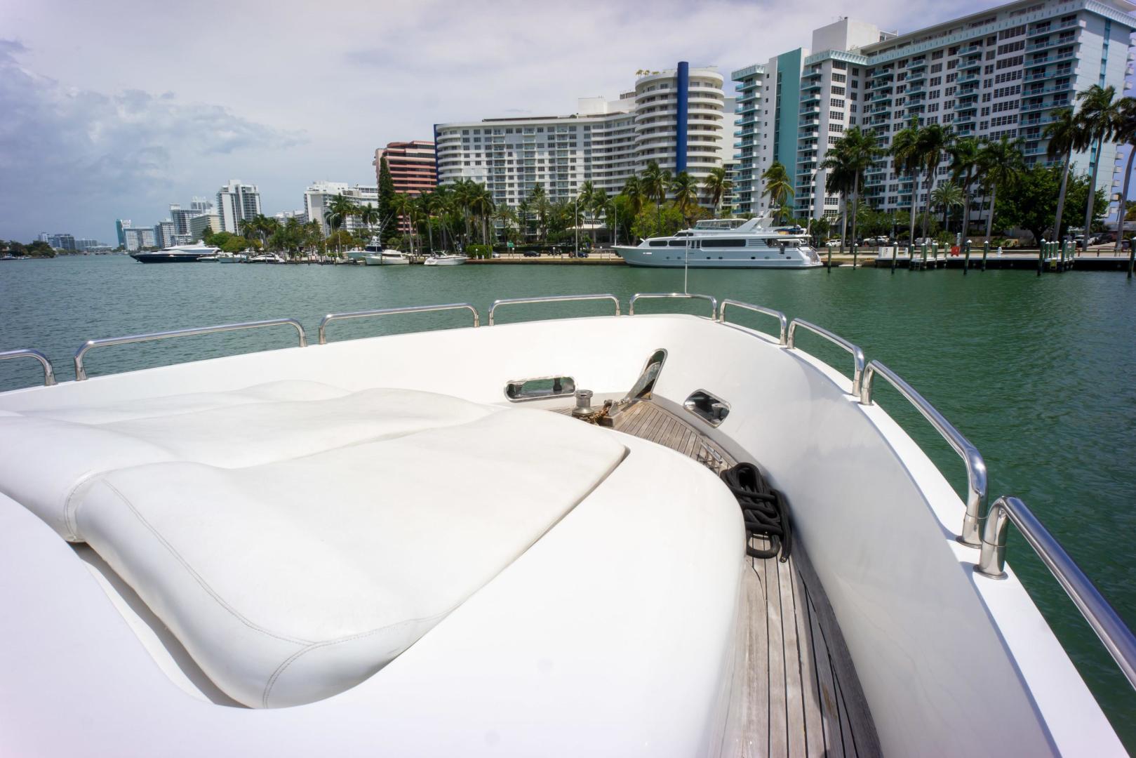Slide: The Image of Tango COCKPIT MOTOR YACHT 2008 - 3351618