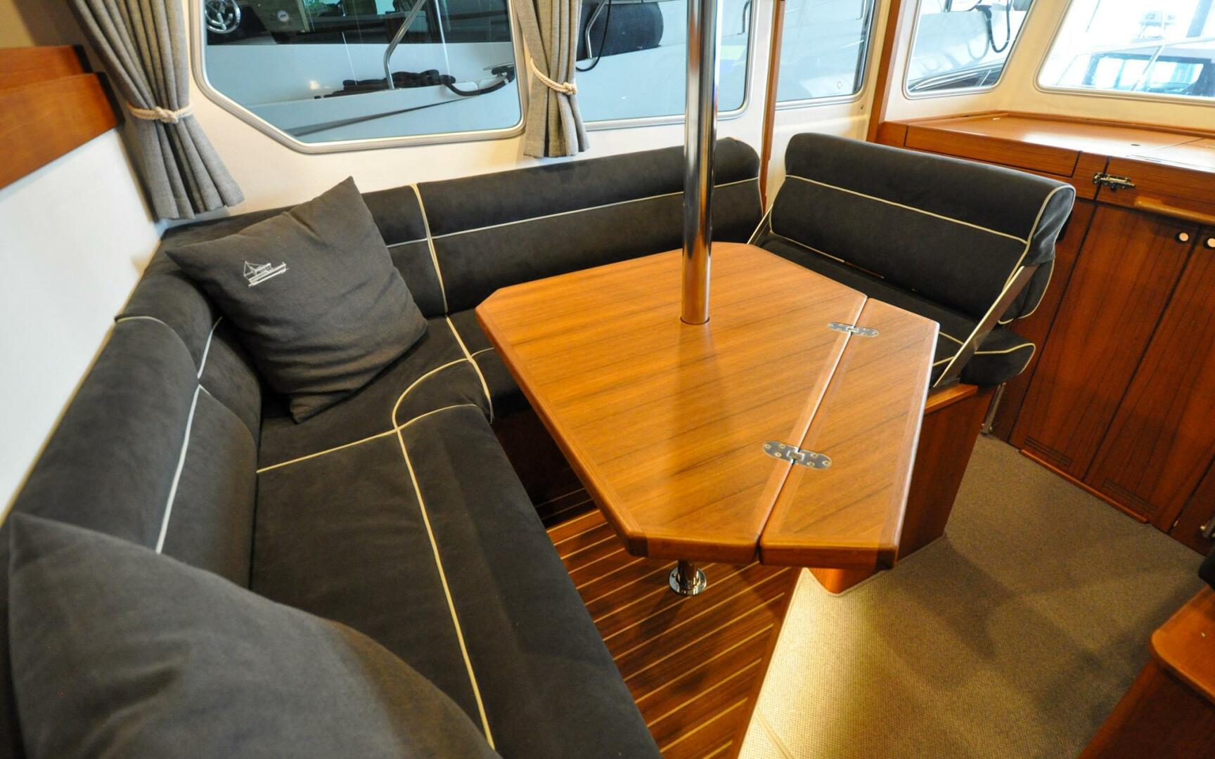 Slide: The Image of Targa 32   007   Offered For Sale   684 - 4302040