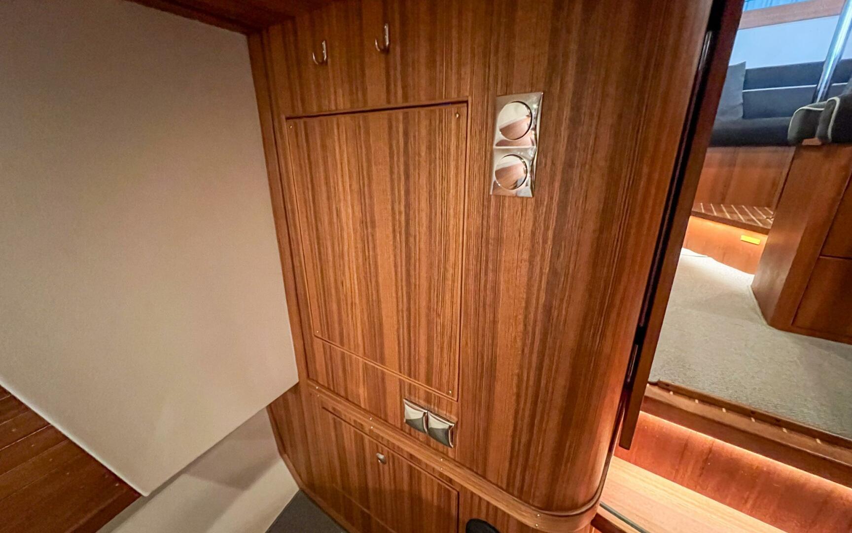 Slide: The Image of Targa 32   007   Offered For Sale   395 - 4301804