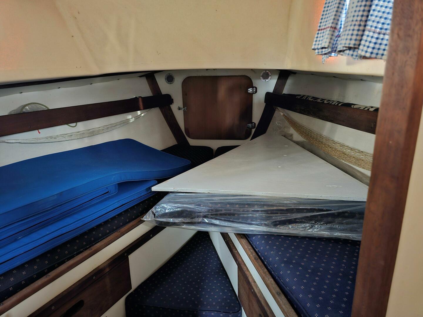 Slide: The Image of Tartan 34 1974 - 5261240