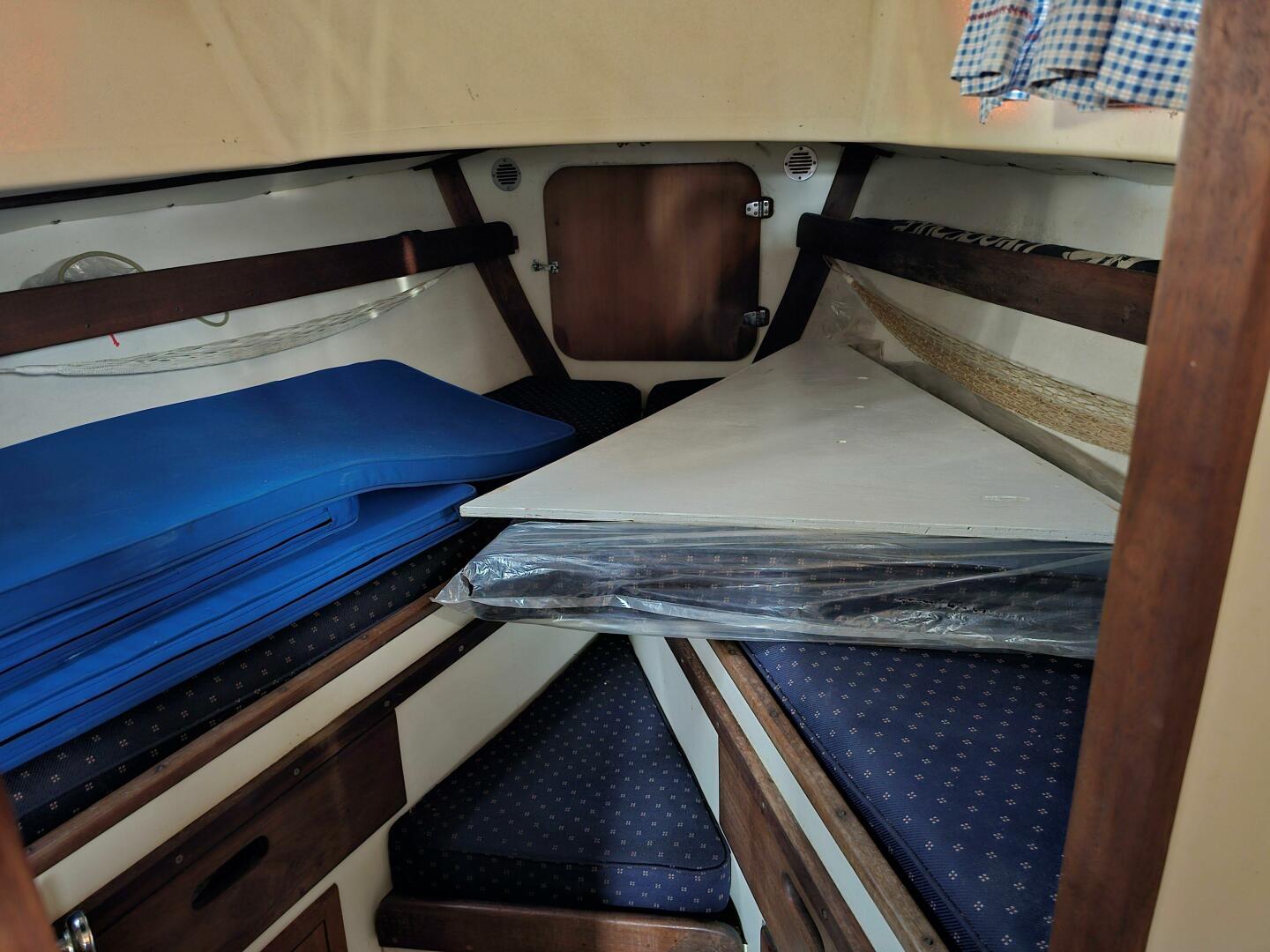 Slide: The Image of Tartan 34 1974 - 5261241