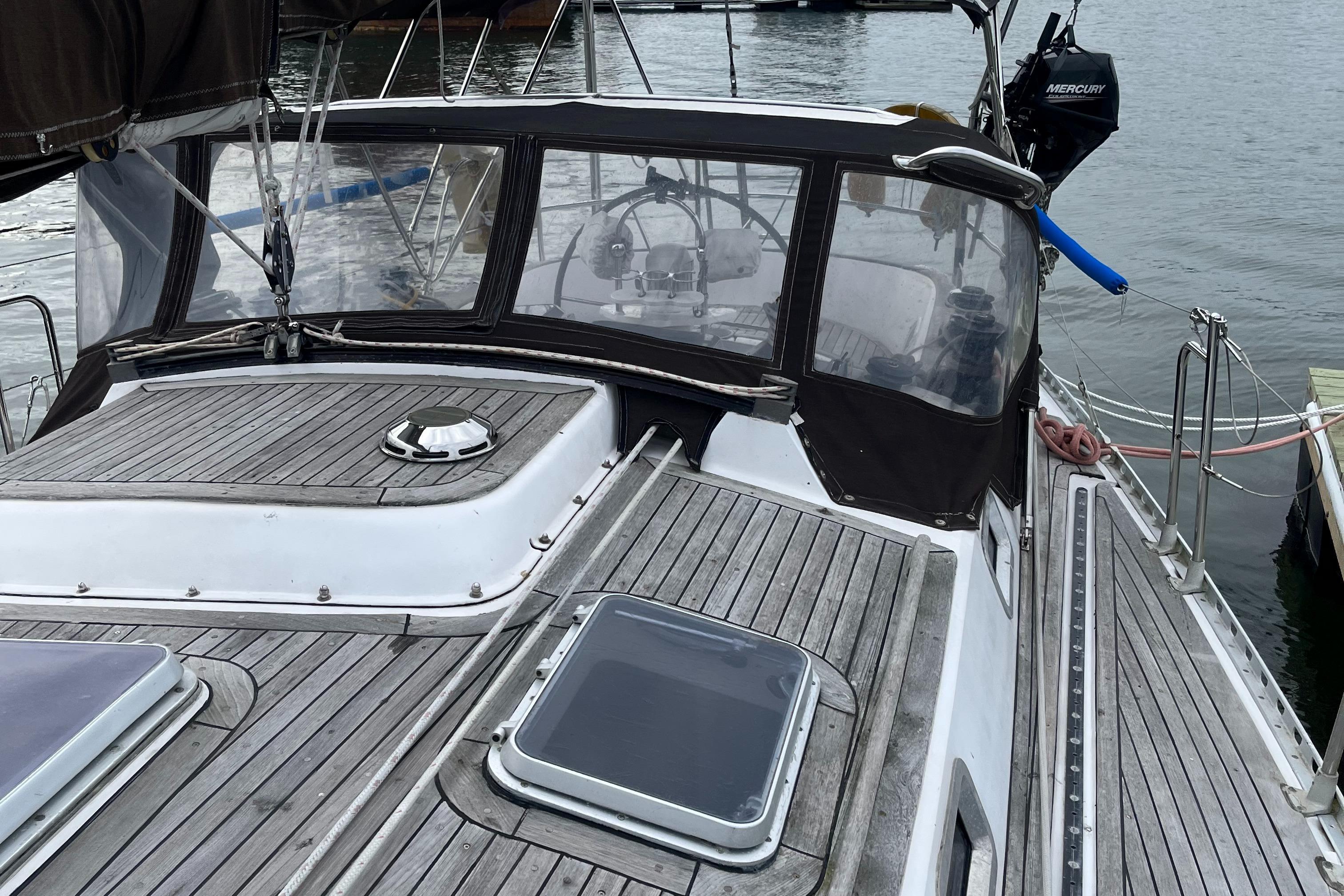 Slide: The Image of Ta Shing Yachts Tatoosh 42 1984 - 1