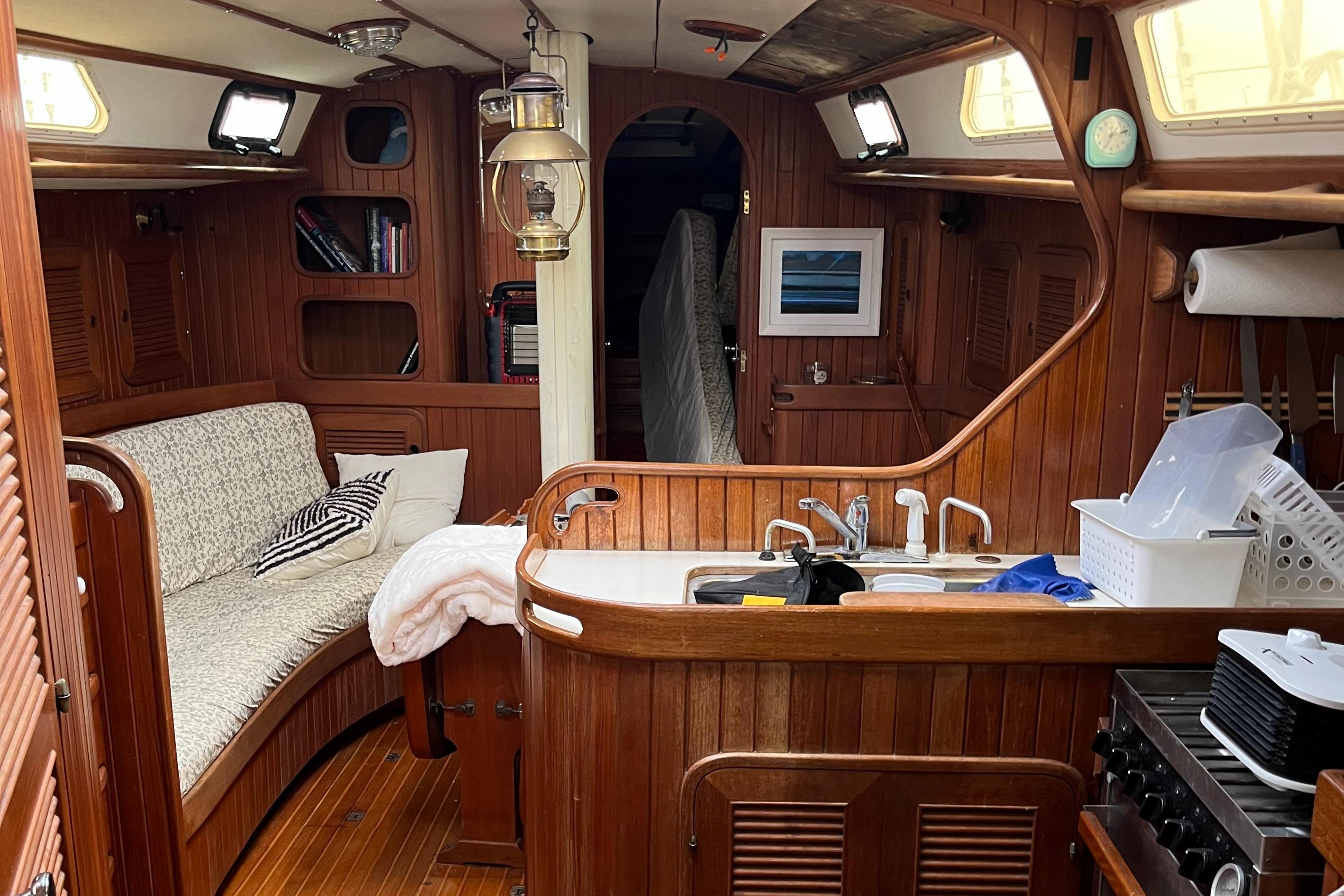 Slide: The Image of Ta Shing Yachts Tatoosh 42 1984 - 3