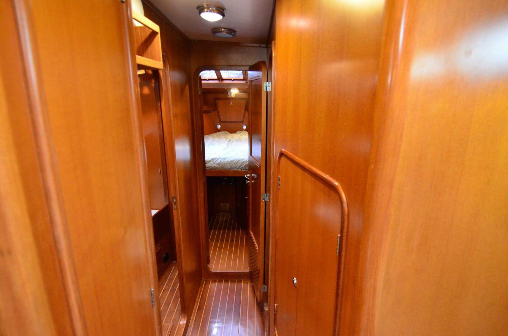 Slide: The Image of Tayana 48 2005 - 5192730