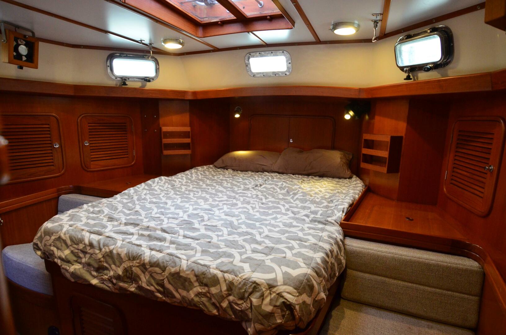 Slide: The Image of Tayana 48 2005 - 5192750