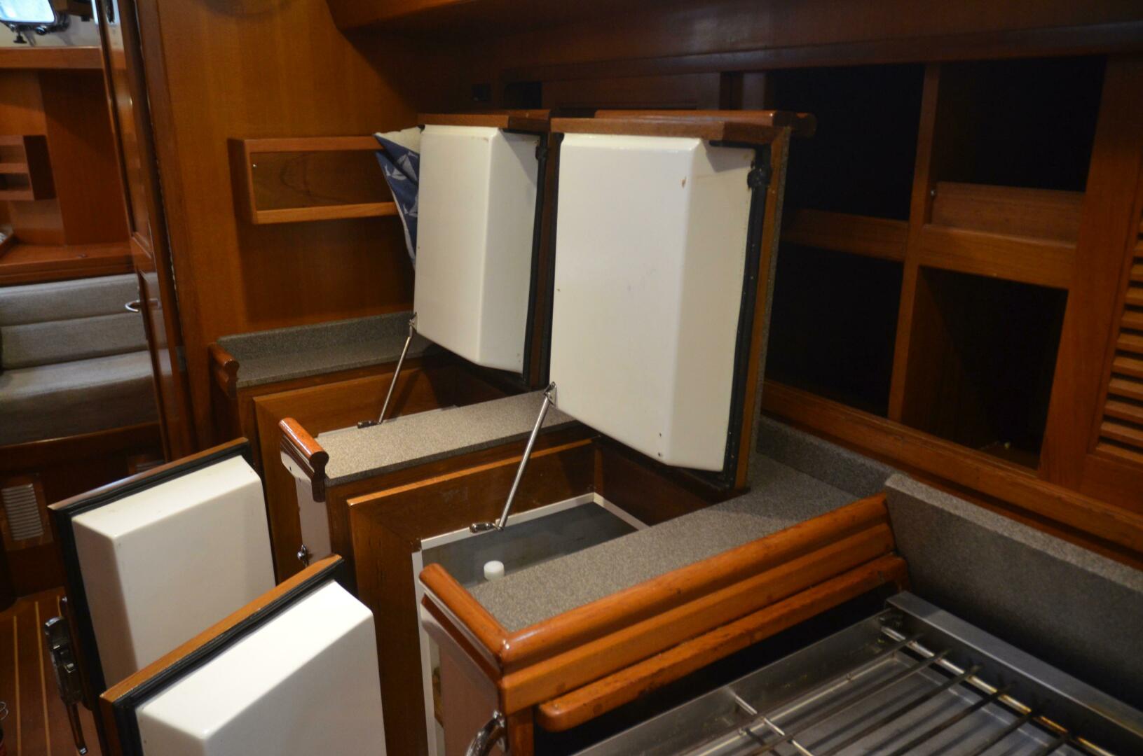 Slide: The Image of Tayana 48 2005 - 5192754