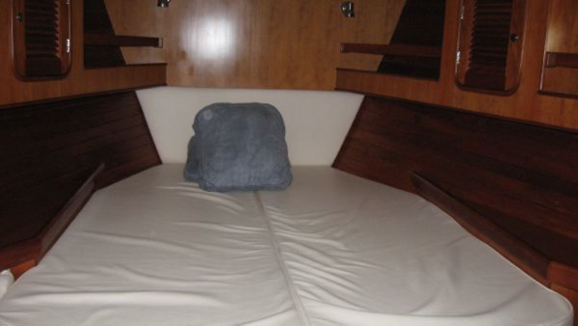 Slide: The Image of Forward Guest Cabin - walk around - 1110928
