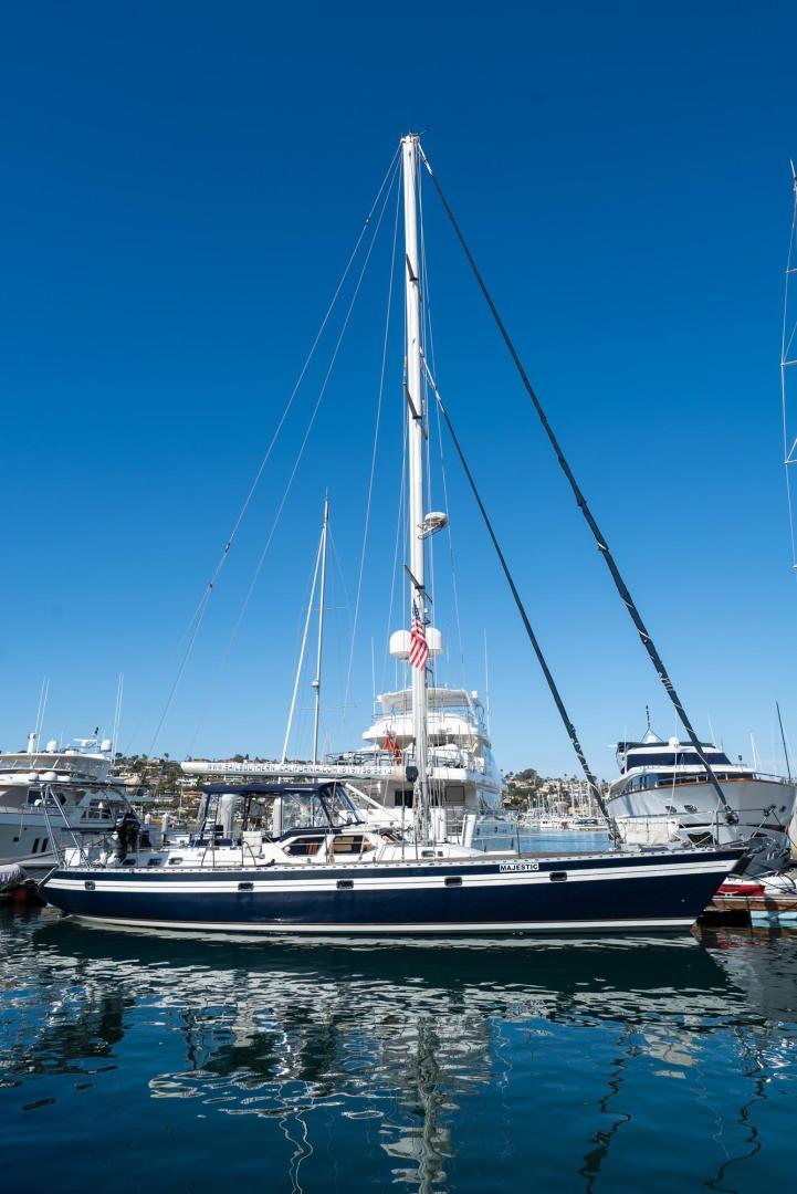 Slide: The Image of Tayana 58 Deck Saloon 2006 - 1110946