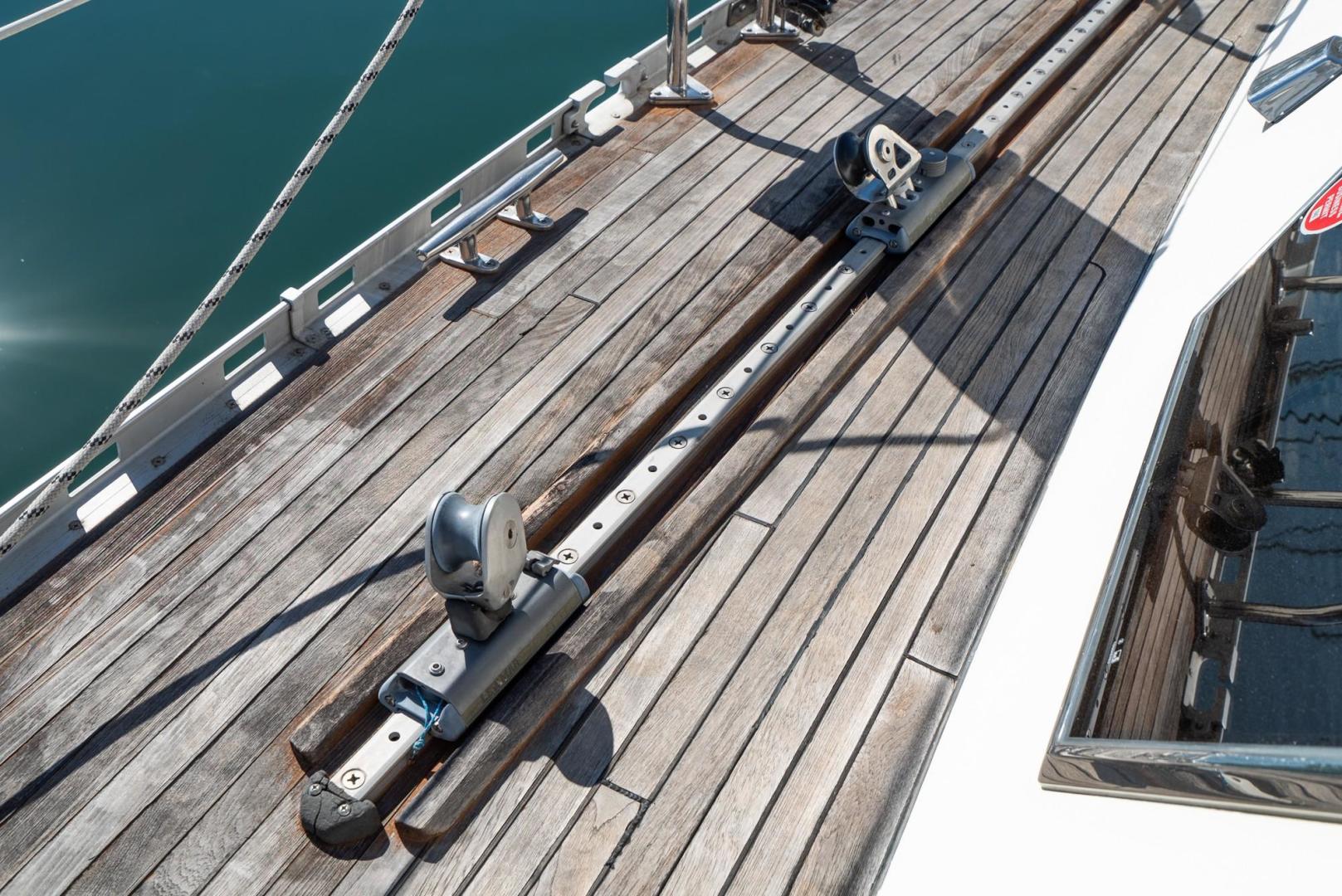 Slide: The Image of Tayana 58 Deck Saloon 2006 - 1110956
