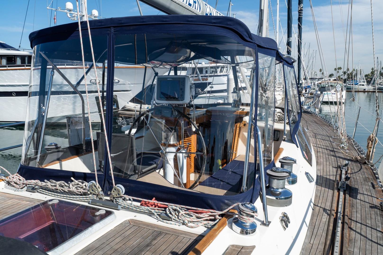 Slide: The Image of Tayana 58 Deck Saloon 2006 - 1110968