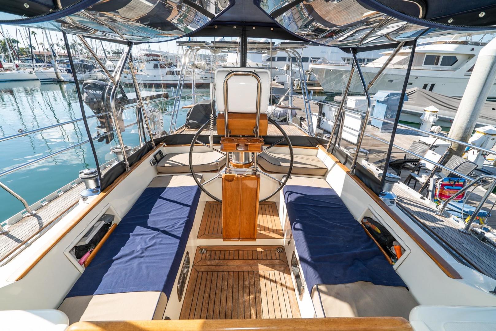 Slide: The Image of Tayana 58 Deck Saloon 2006 - 1110975