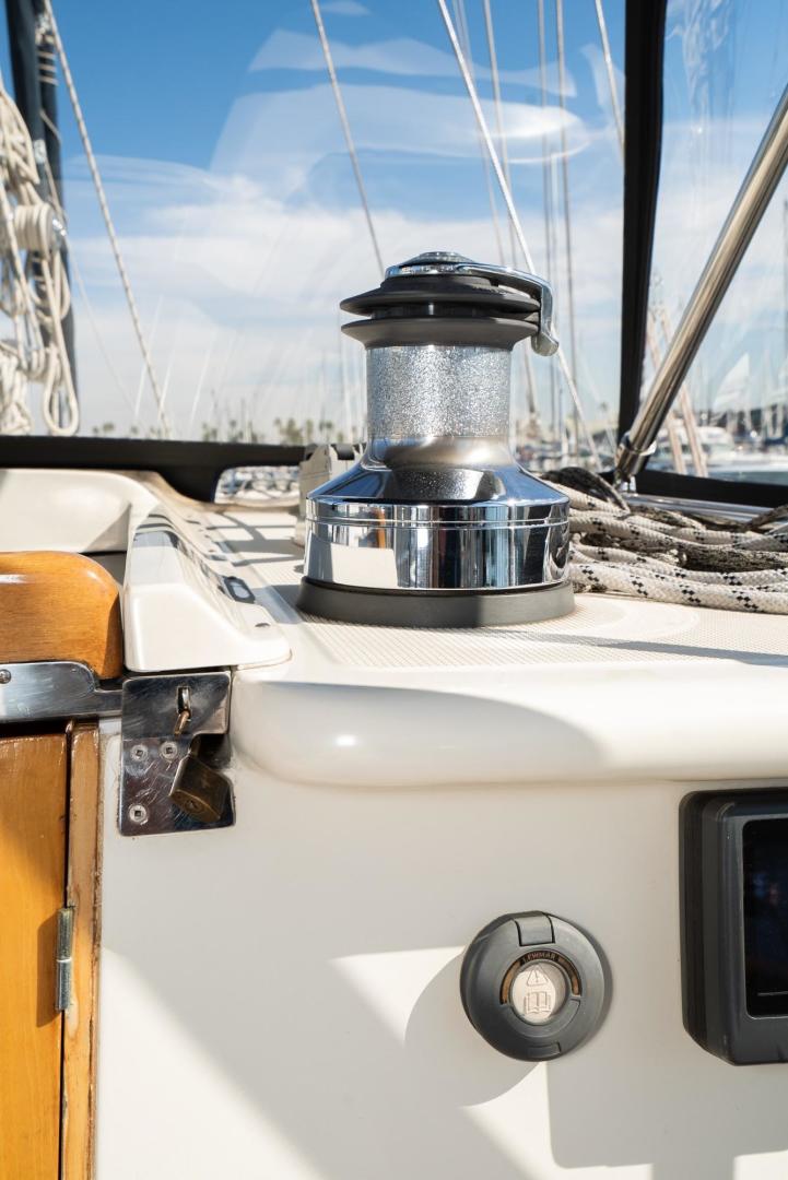 Slide: The Image of Tayana 58 Deck Saloon 2006 - 1110984