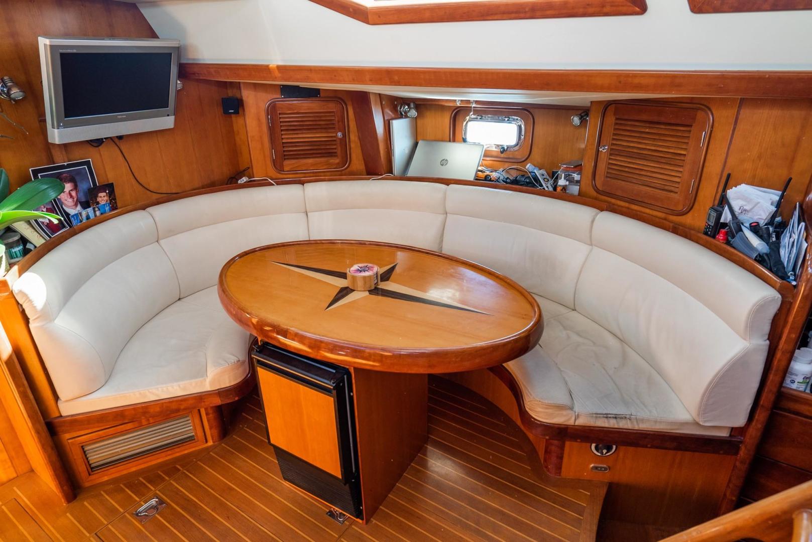 Slide: The Image of Tayana 58 Deck Saloon 2006 - 1110985