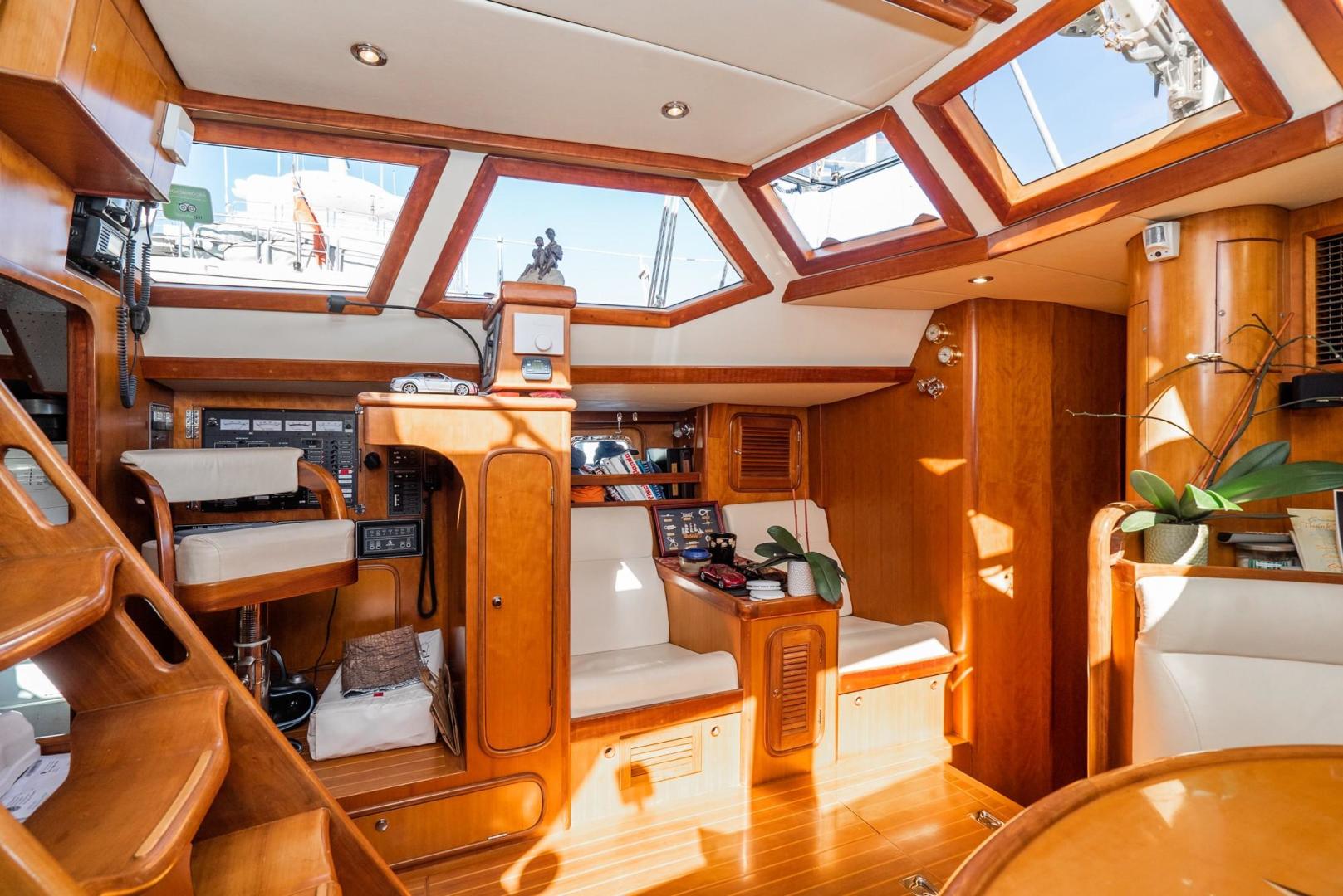 Slide: The Image of Tayana 58 Deck Saloon 2006 - 1110987