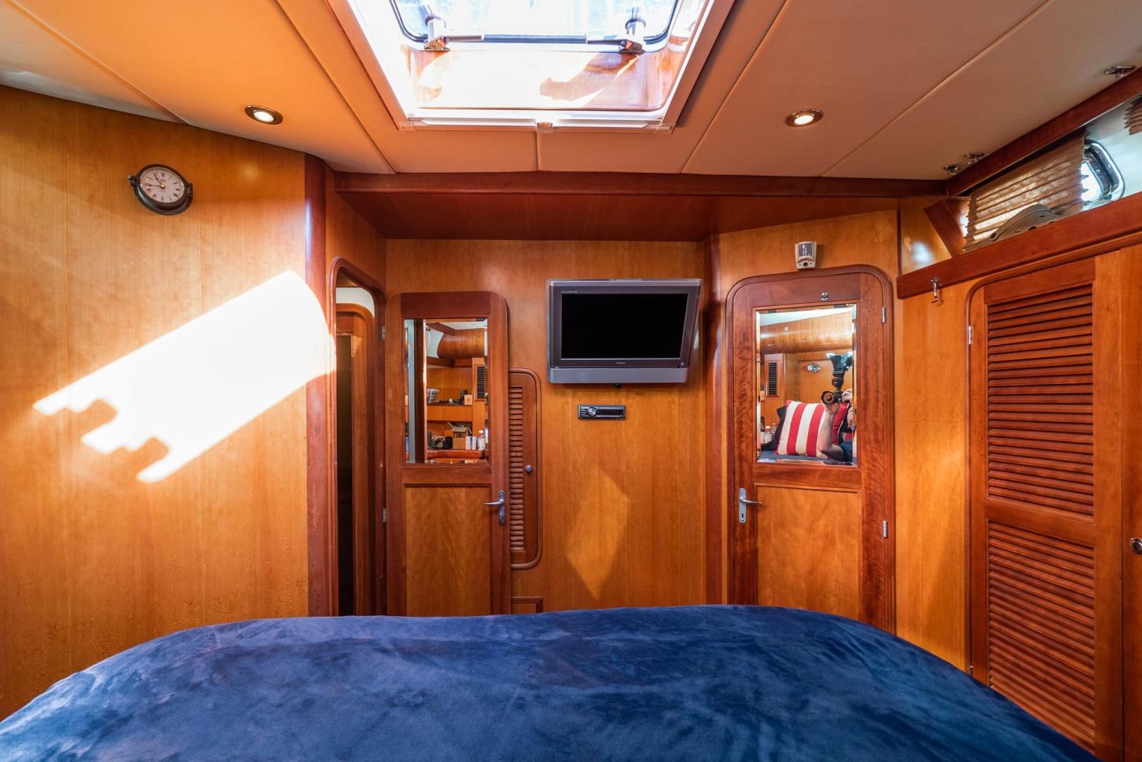 Slide: The Image of Tayana 58 Deck Saloon 2006 - 1111001