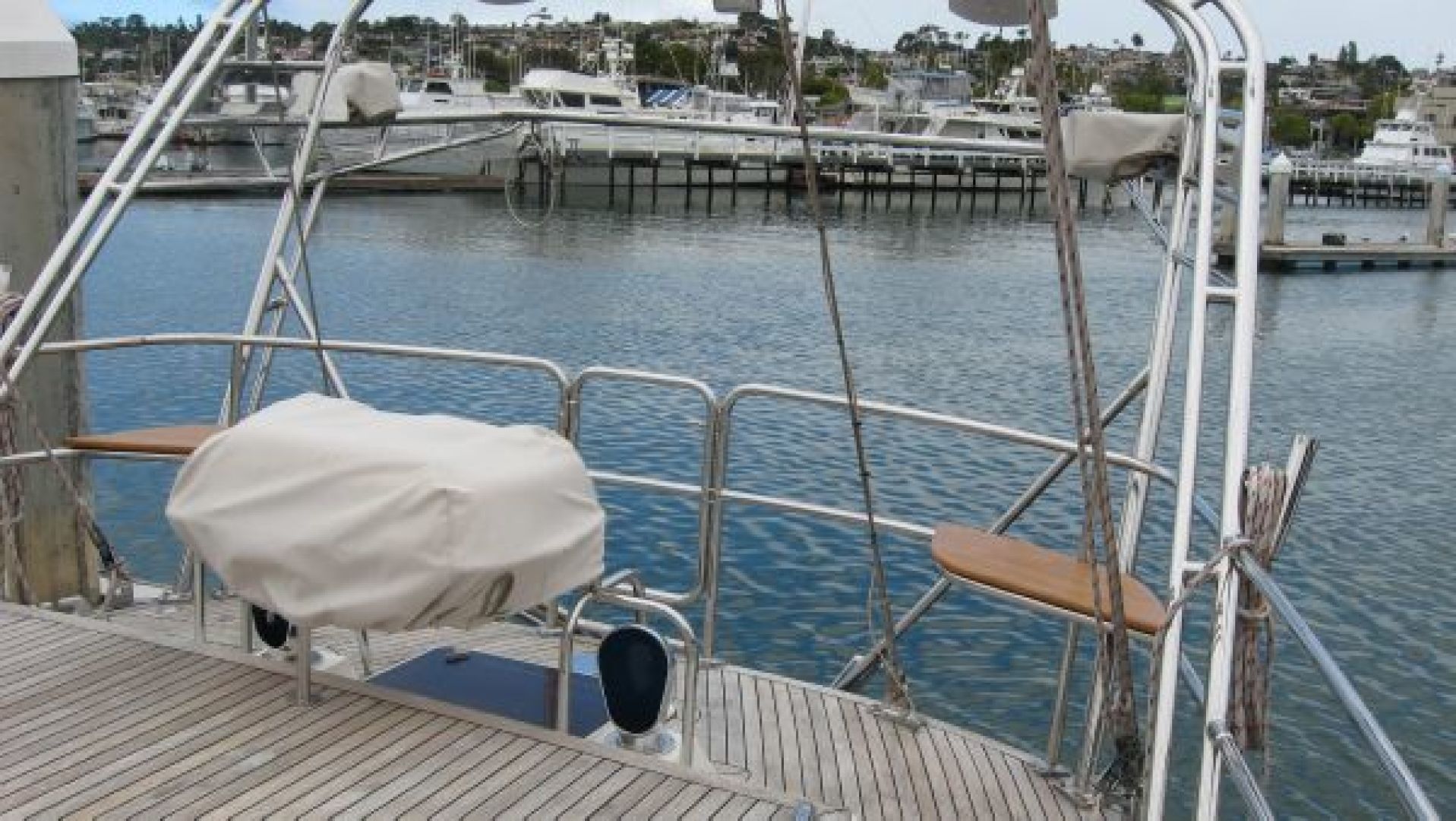 Slide: The Image of Aft Seats - Liferaft - Cradle - 1110924