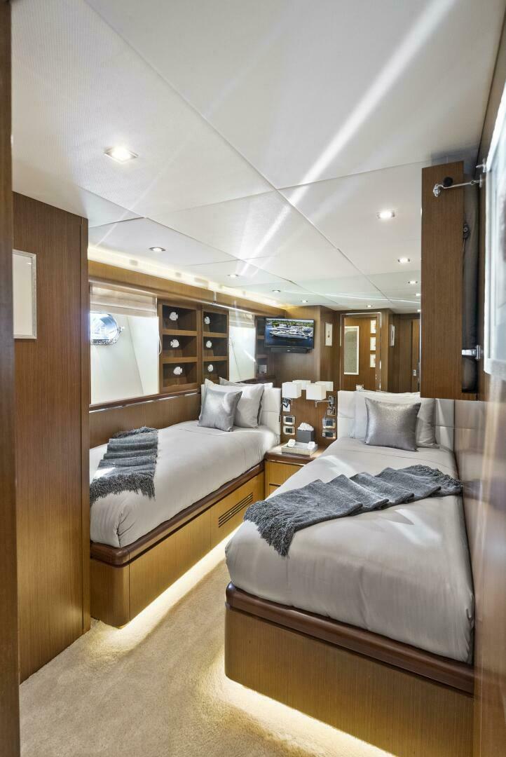 Slide: The Image of 2006 Tecnomar 35 Nadara - Twin stateroom  - 4112728