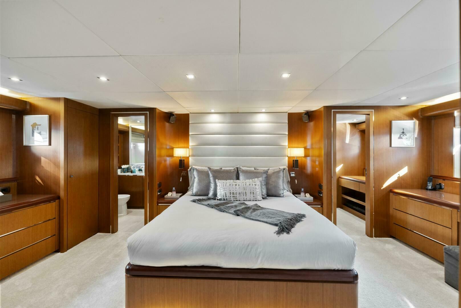 Slide: The Image of 2006 Tecnomar 35 Nadara - Master Stateroom - 4112740