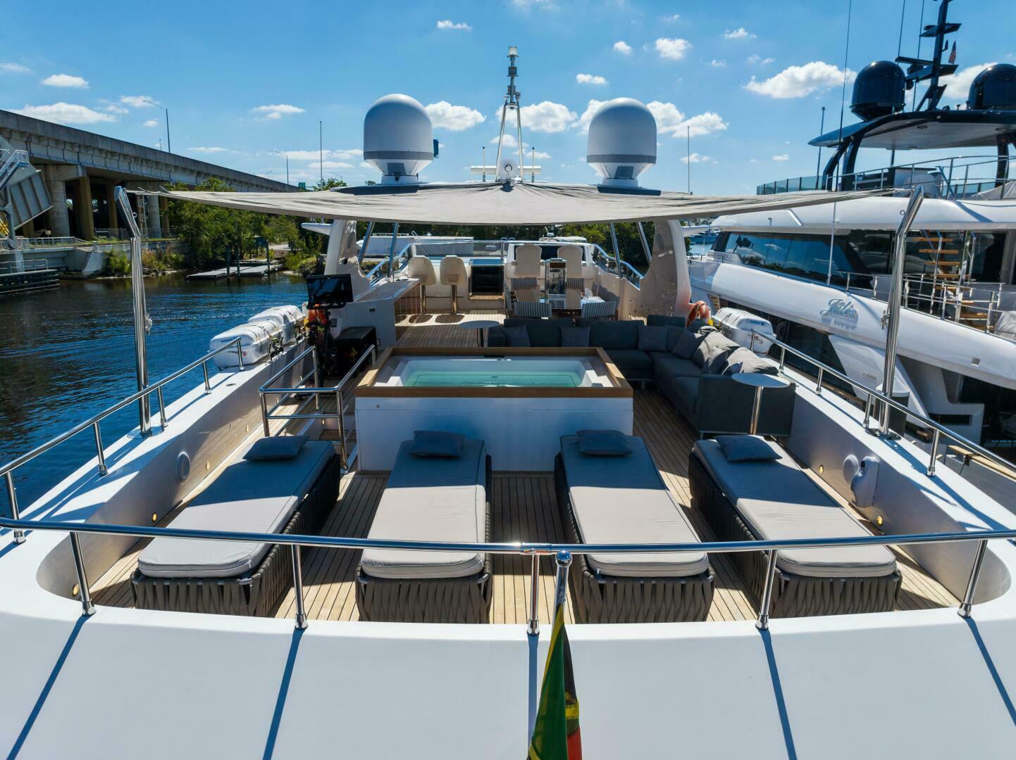 Slide: The Image of 2006 Tecnomar 35 Nadara - Flybridge - 4112780