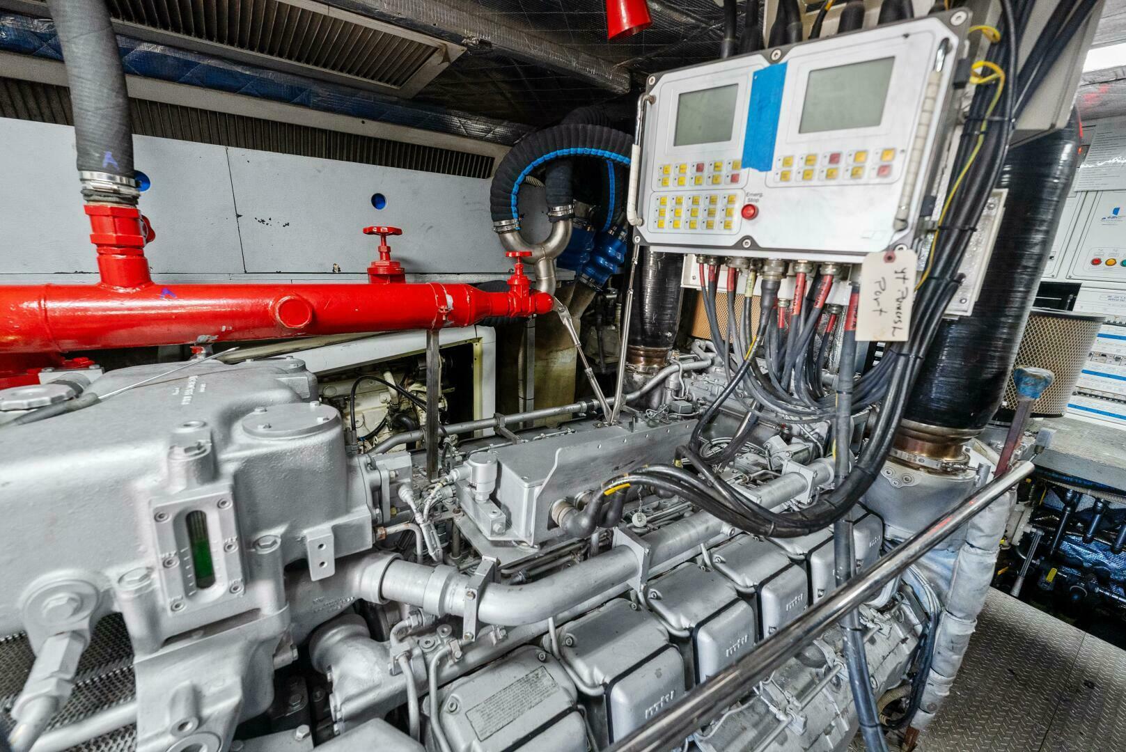 Slide: The Image of 2006 Tecnomar 35 Nadara - Engine Room - 4112812