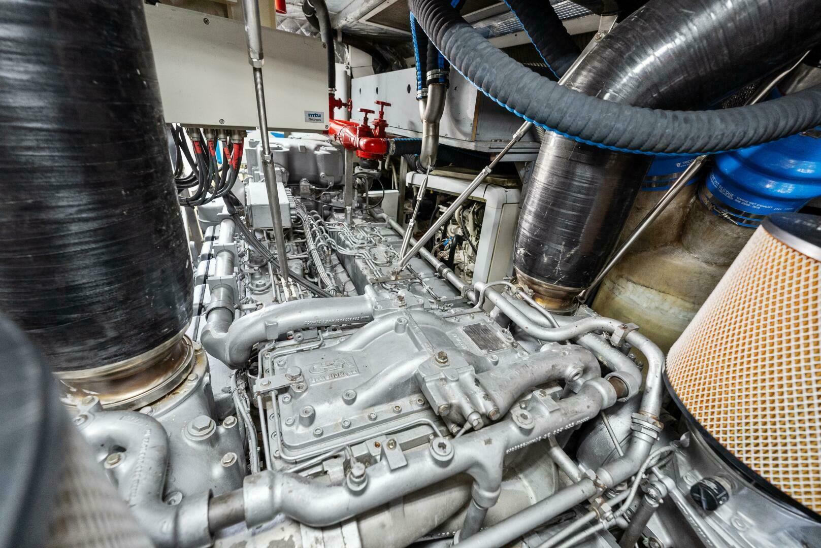 Slide: The Image of 2006 Tecnomar 35 Nadara - Engine Room - 4112814