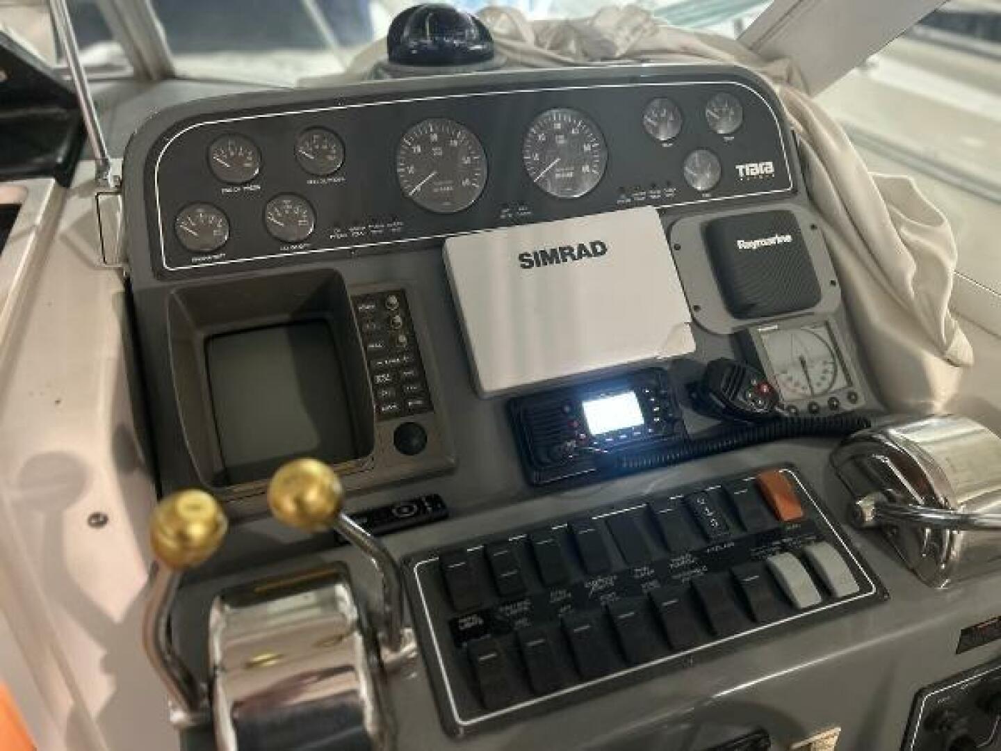 Slide: The Image of Tiara 29 2000 - 5150076