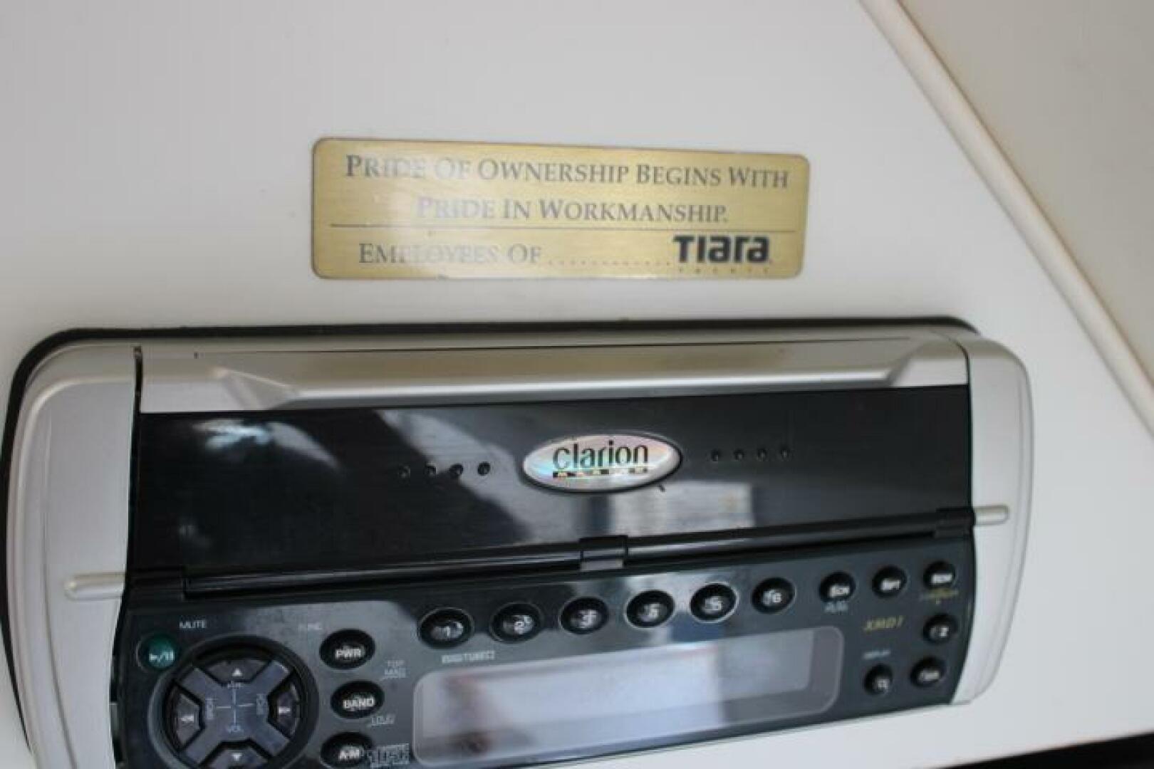 Slide: The Image of Tiara 2900 Coronet 2001 - 4008049