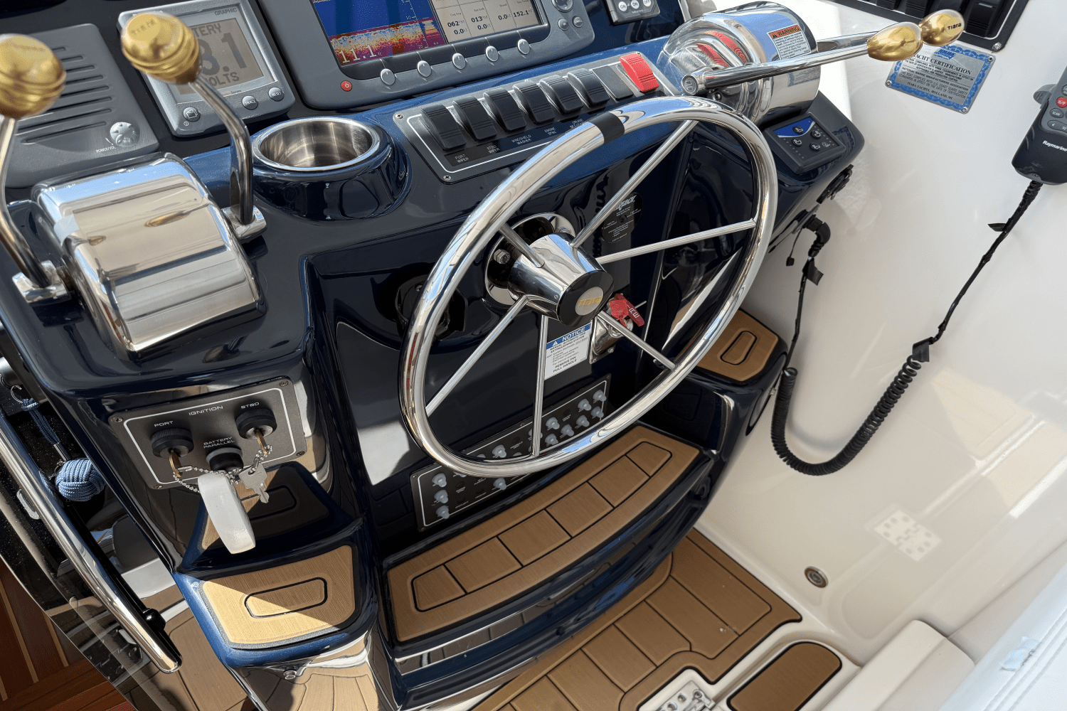 Slide: The Image of Tiara 3000 OPEN 2007 - 12