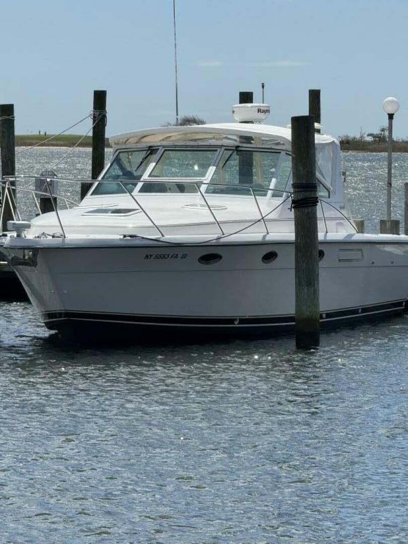 Slide: The Image of Tiara 3100 Open 2000 - 5271490