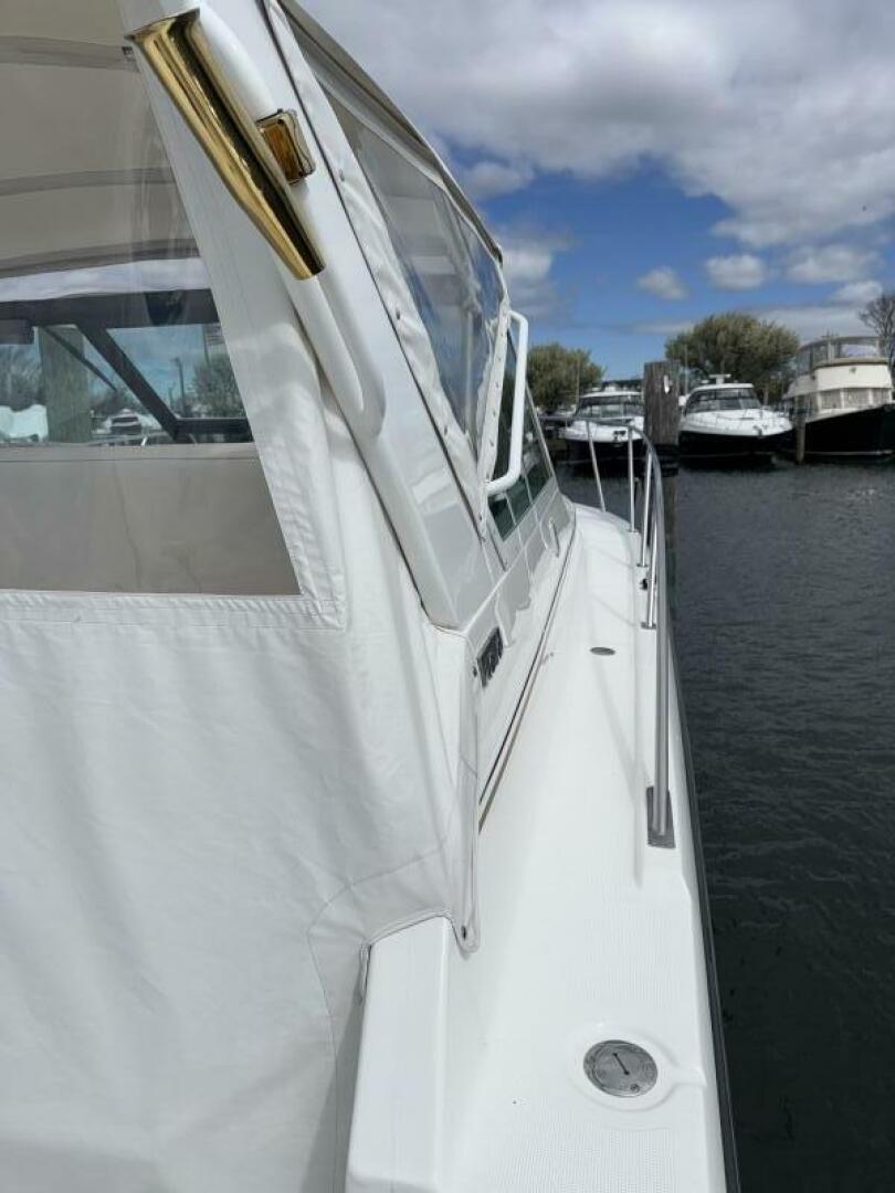 Slide: The Image of Tiara 3100 Open 2000 - 5271512