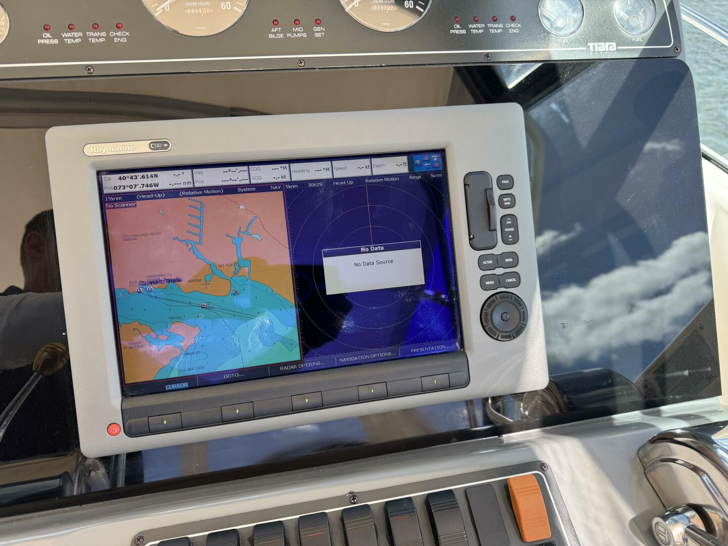 Slide: The Image of Tiara 3100 Open 2000 - 5271533